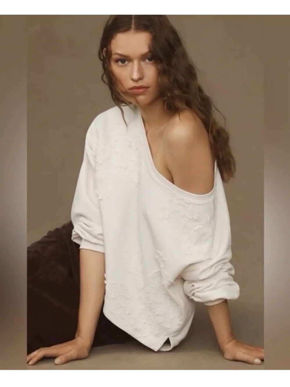 By Anthropologie Wide Neck Floral Crochet Appliqué Boxy Sweatshirt Cream Size M